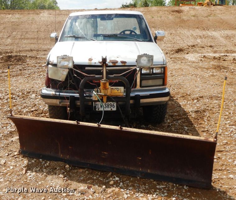 image for item IL9325 1988 GMC Sierra K1500  pickup truck