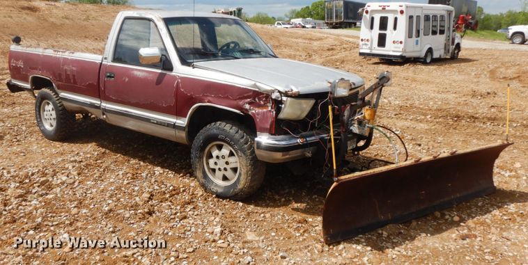 image for item IL9325 1988 GMC Sierra K1500  pickup truck