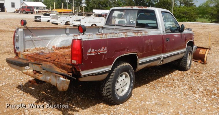 image for item IL9325 1988 GMC Sierra K1500  pickup truck