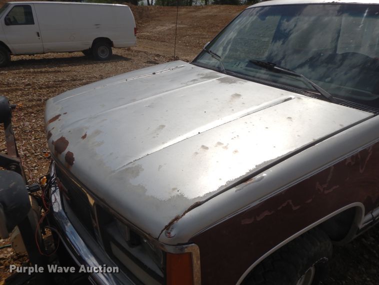 image for item IL9325 1988 GMC Sierra K1500  pickup truck