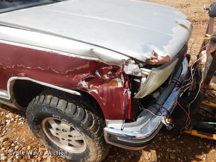 image for item IL9325 1988 GMC Sierra K1500  pickup truck