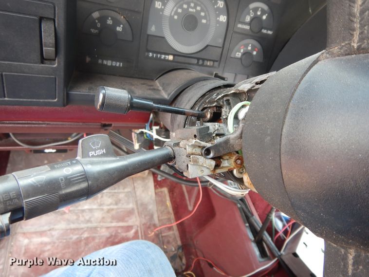 image for item IL9325 1988 GMC Sierra K1500  pickup truck