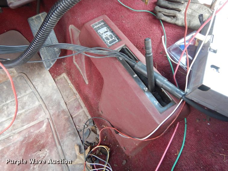 image for item IL9325 1988 GMC Sierra K1500  pickup truck