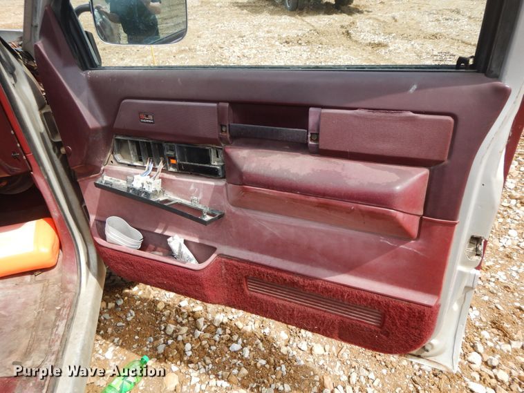 image for item IL9325 1988 GMC Sierra K1500  pickup truck