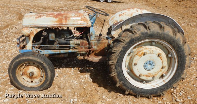 image for item IL9328 Ford 9N  tractor