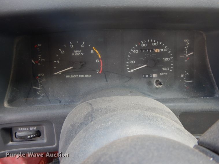 image for item IL9330 1989 Ford Mustang  convertible