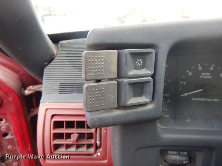 image for item IL9330 1989 Ford Mustang  convertible