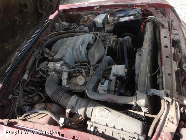 image for item IL9330 1989 Ford Mustang  convertible