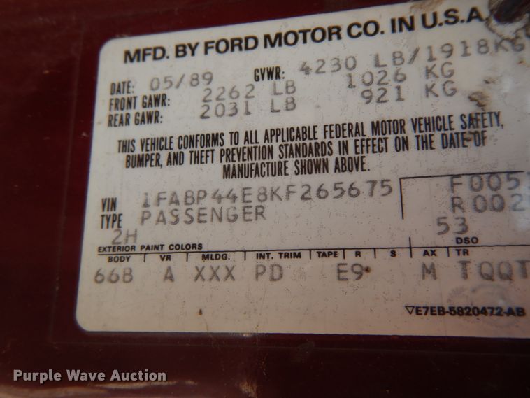 image for item IL9330 1989 Ford Mustang  convertible