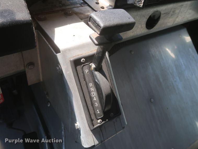 image for item IO9091 2000 Freightliner MT55  food truck