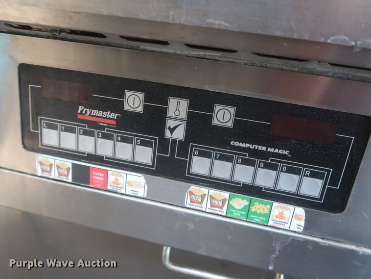 image for item IO9091 2000 Freightliner MT55  food truck