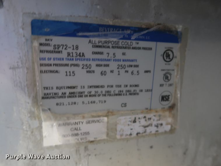 image for item IO9091 2000 Freightliner MT55  food truck