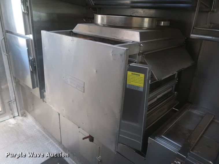 image for item IO9091 2000 Freightliner MT55  food truck