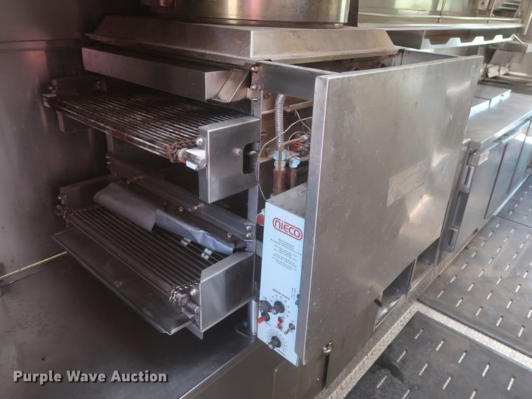 image for item IO9091 2000 Freightliner MT55  food truck