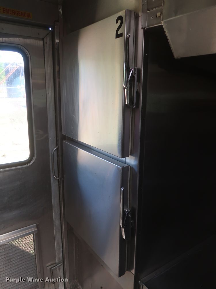 image for item IO9091 2000 Freightliner MT55  food truck