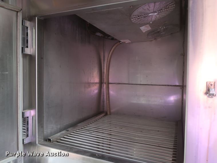 image for item IO9091 2000 Freightliner MT55  food truck