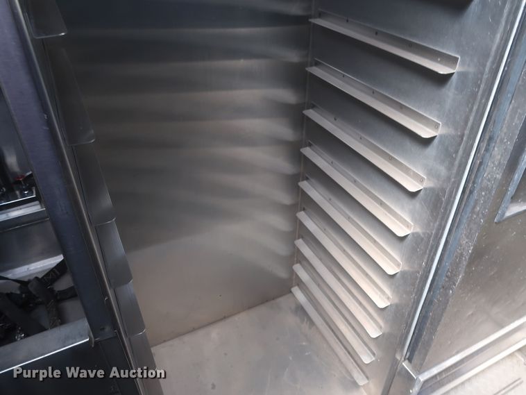 image for item IO9091 2000 Freightliner MT55  food truck