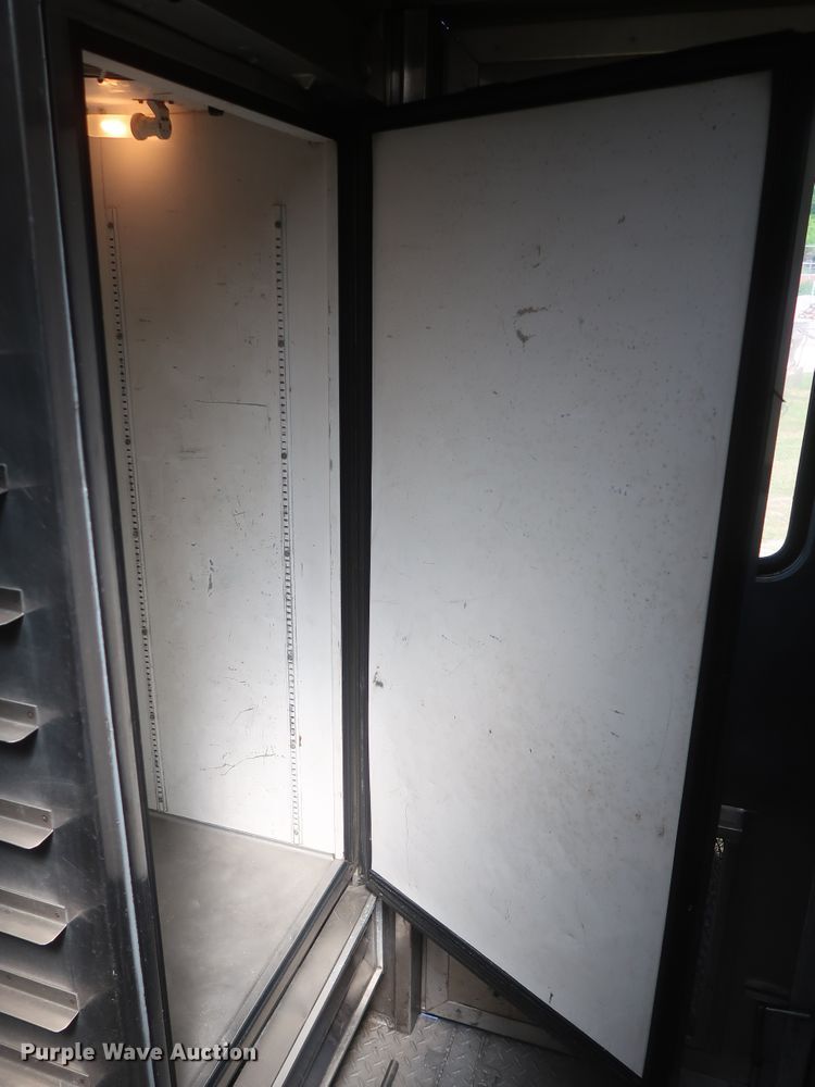 image for item IO9091 2000 Freightliner MT55  food truck