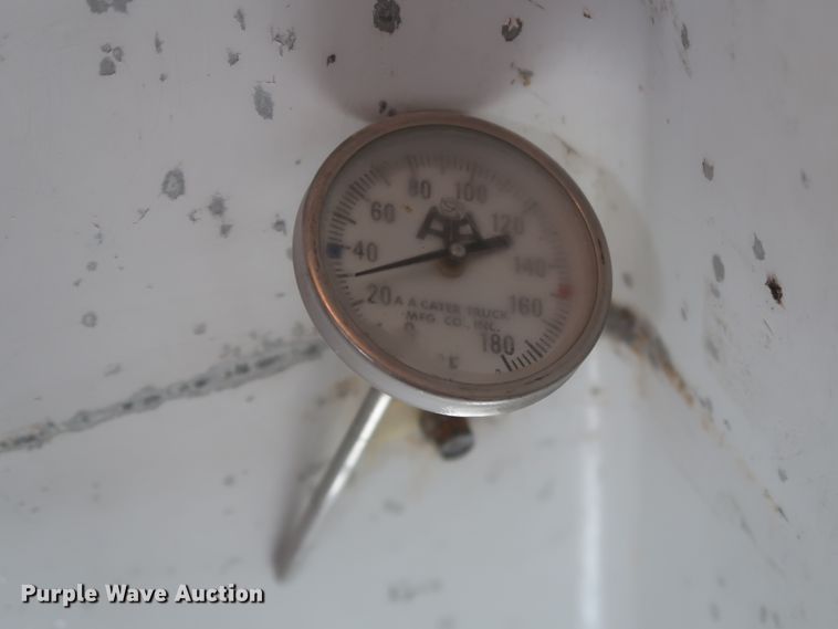 image for item IO9091 2000 Freightliner MT55  food truck