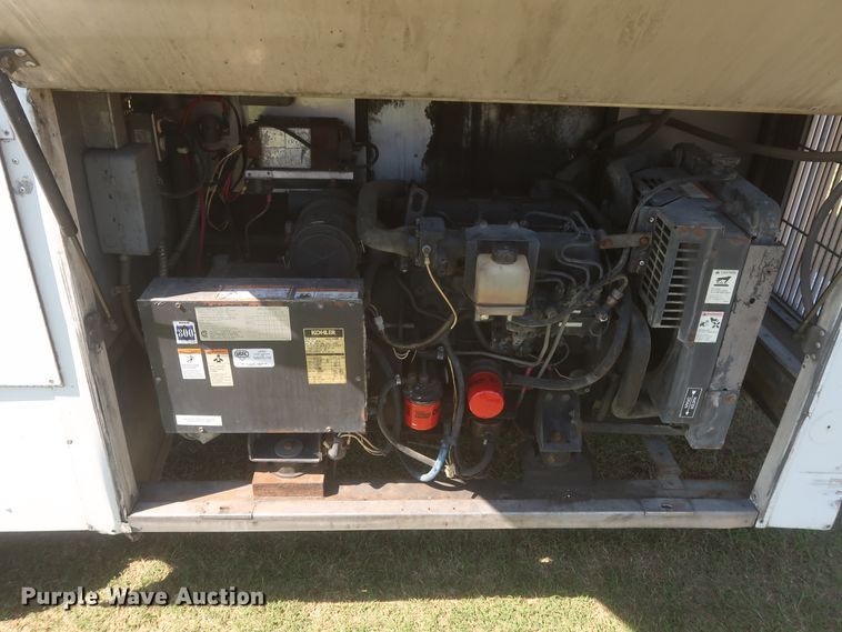 image for item IO9091 2000 Freightliner MT55  food truck