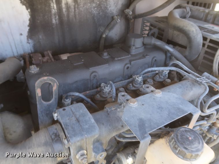 image for item IO9091 2000 Freightliner MT55  food truck