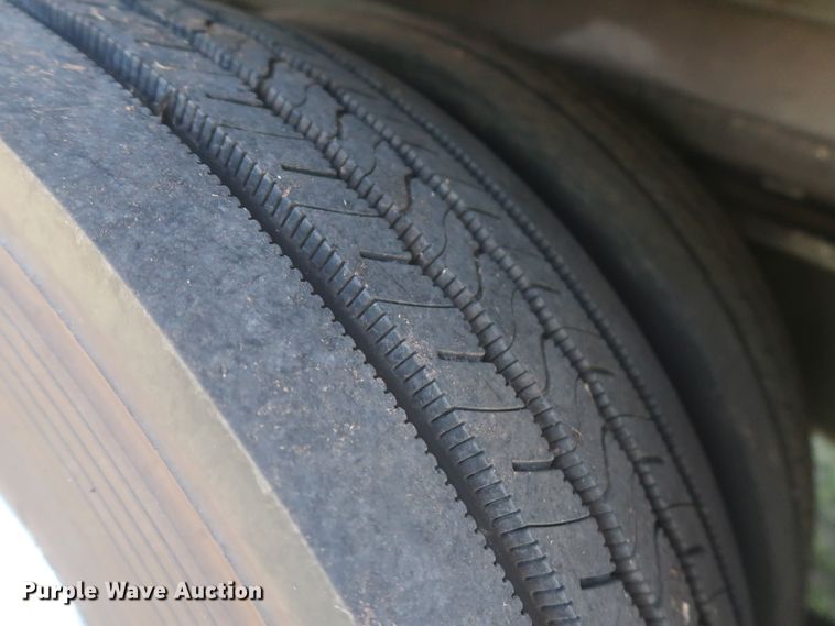 image for item IO9091 2000 Freightliner MT55  food truck