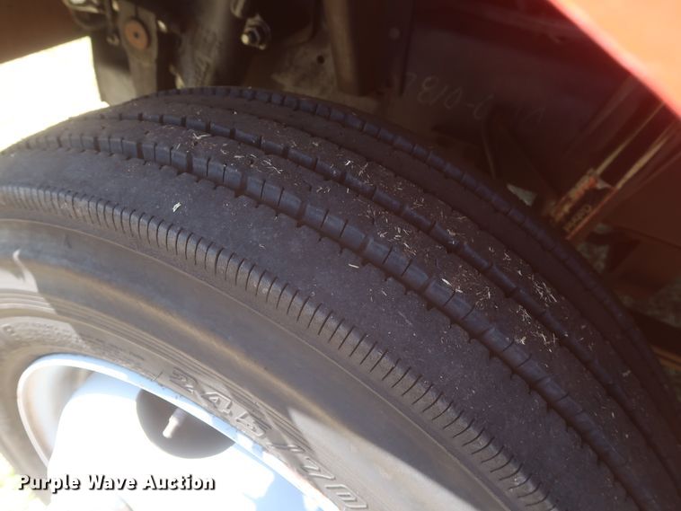 image for item IO9091 2000 Freightliner MT55  food truck