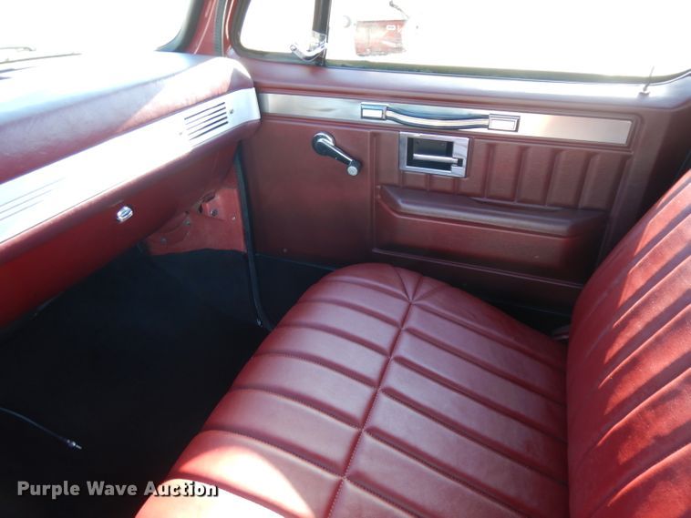 image for item IP9028 1981 GMC C1500  pickup truck