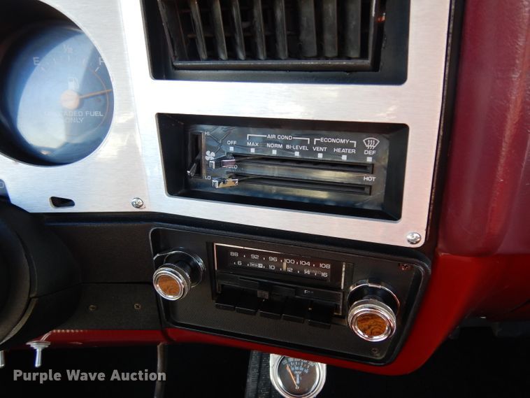 image for item IP9028 1981 GMC C1500  pickup truck