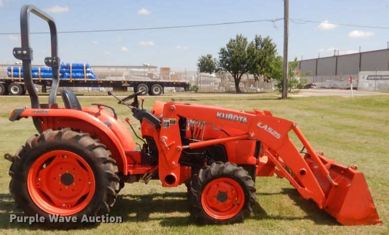 image for item IP9780 Kubota L2501D  tractor