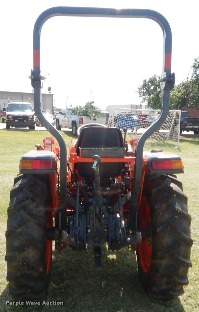 image for item IP9780 Kubota L2501D  tractor