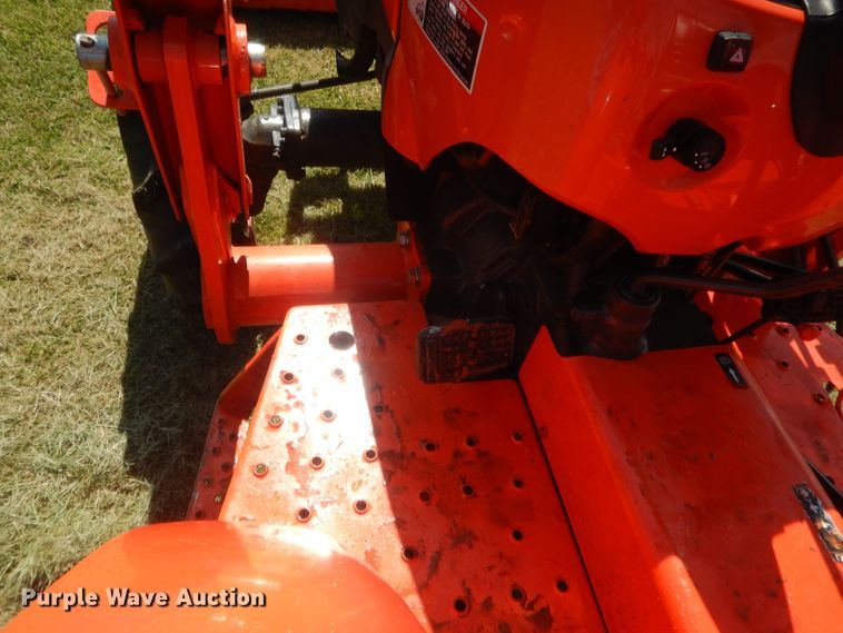 image for item IP9780 Kubota L2501D  tractor