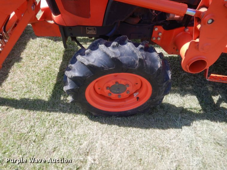 image for item IP9780 Kubota L2501D  tractor