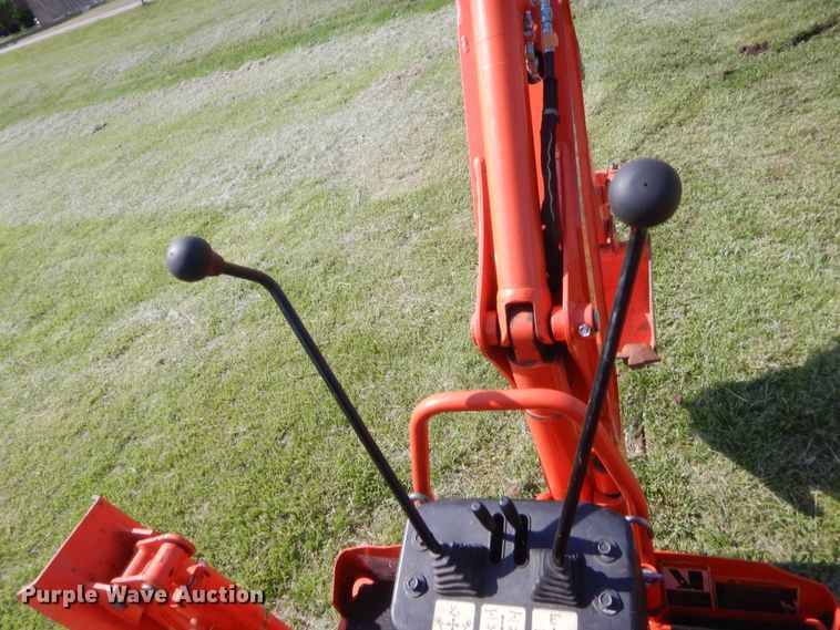 image for item IP9785 Kubota BX23S  MFWD tractor