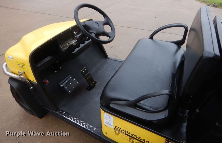 image for item IP9843 Cushman VC545  golf cart