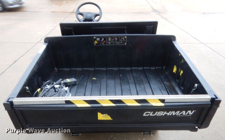 image for item IP9843 Cushman VC545  golf cart