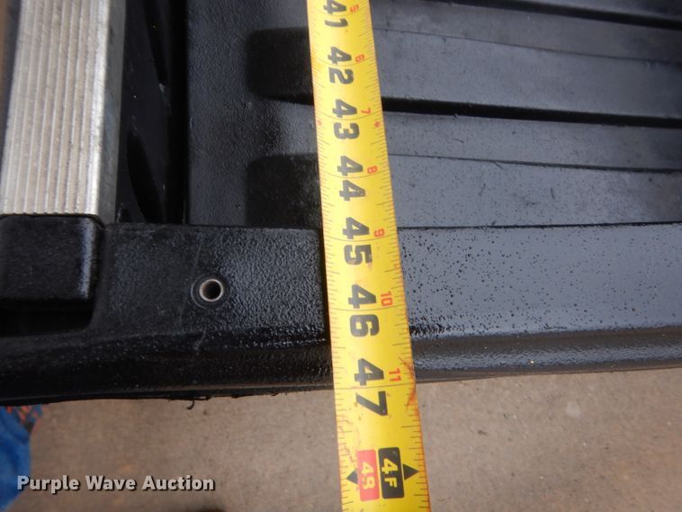 image for item IP9843 Cushman VC545  golf cart