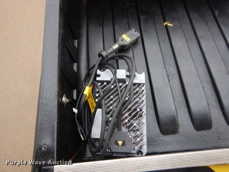 image for item IP9843 Cushman VC545  golf cart