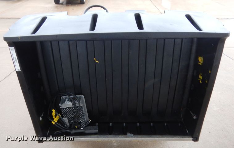 image for item IP9843 Cushman VC545  golf cart