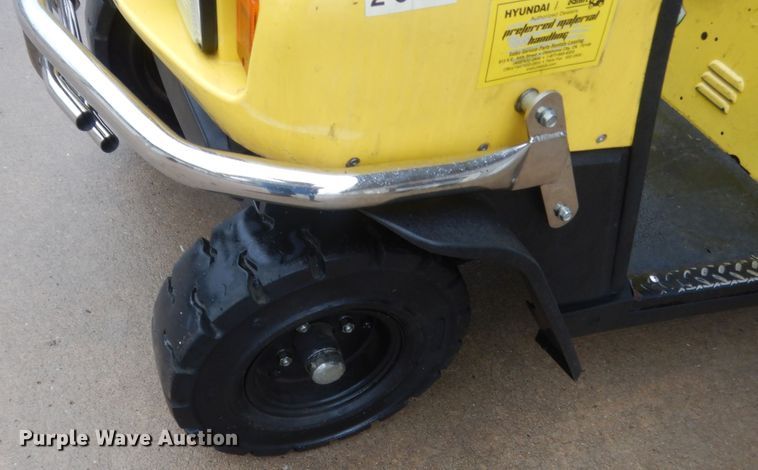 image for item IP9843 Cushman VC545  golf cart