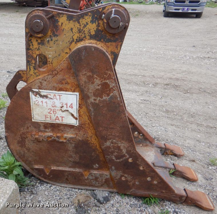 image for item IQ9388 Holt 24"W excavator bucket