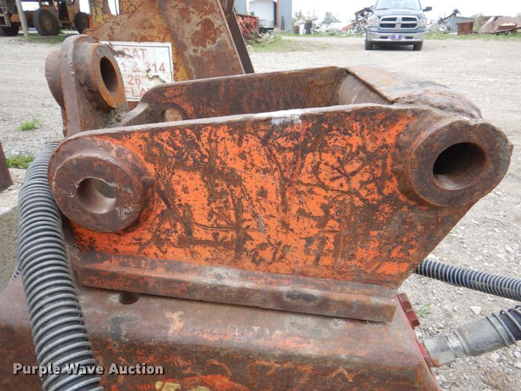 image for item IQ9389 TGC excavator plate compactor