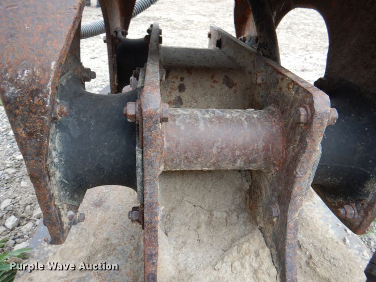 image for item IQ9389 TGC excavator plate compactor