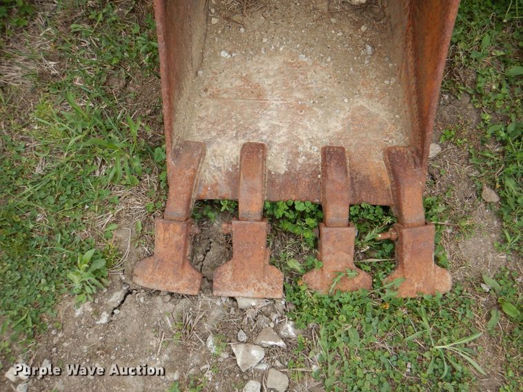 image for item IQ9395 CP 18"W excavator bucket