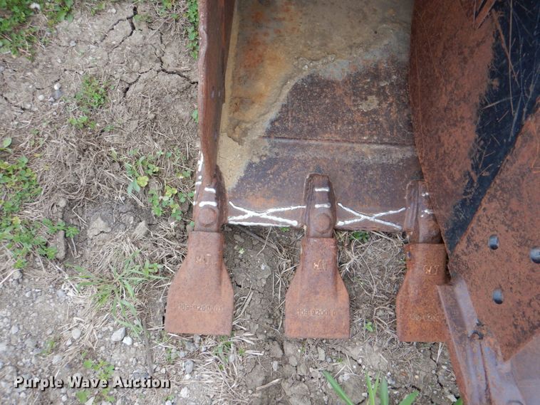 image for item IQ9396 (2) Caterpillar excavator buckets