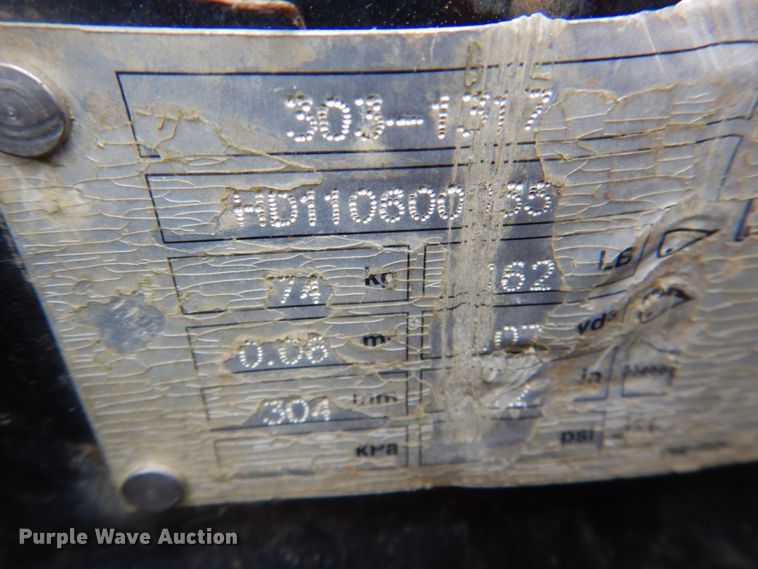 image for item IQ9396 (2) Caterpillar excavator buckets