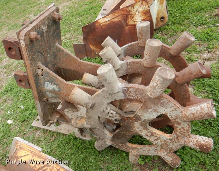 image for item IQ9398 NEC excavator compaction wheel