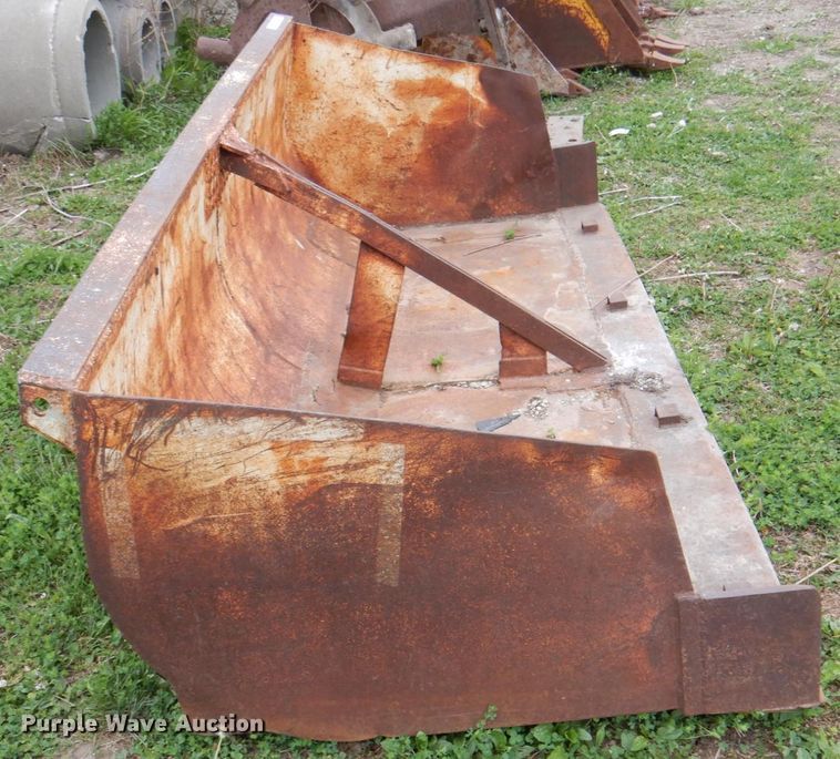 image for item IQ9399 84"W bucket