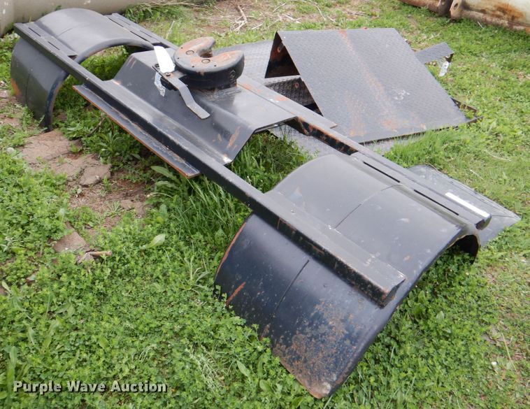 image for item IQ9403 Truck fenders