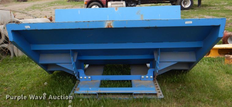 image for item IQ9404 Dump hopper